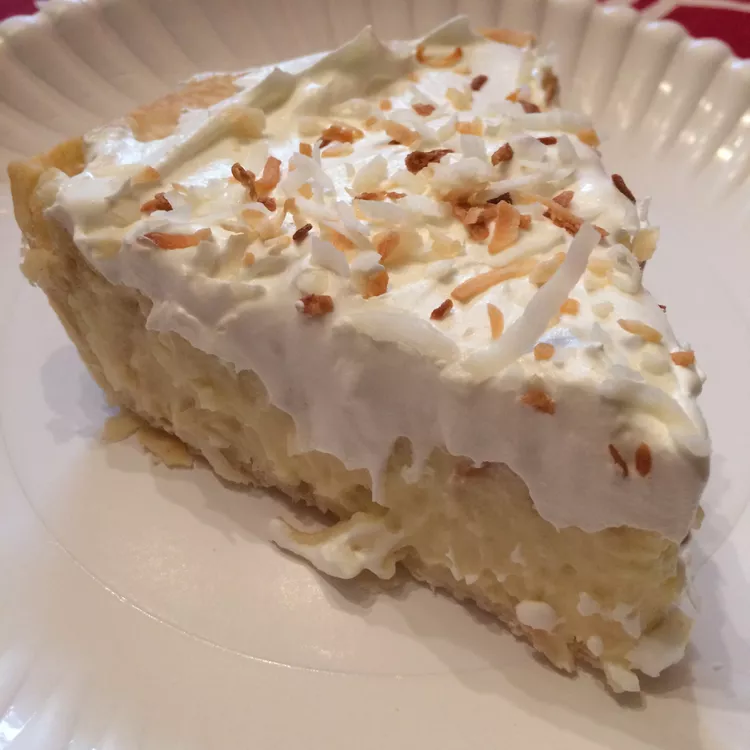 Coconut Old-fashioned Cream Pie